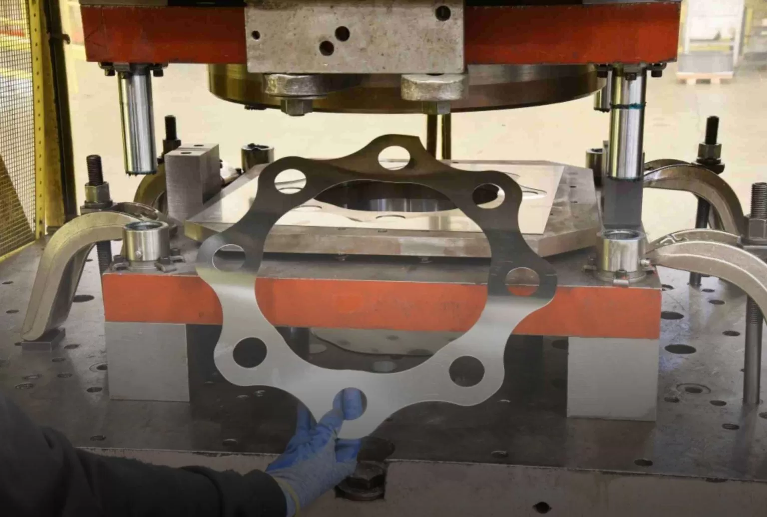 Hàn khung, khắc laser